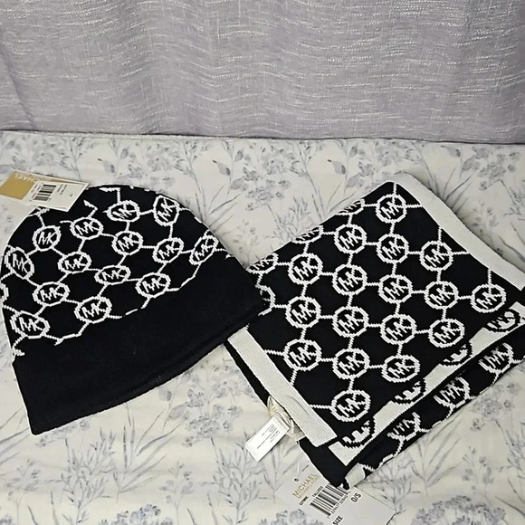 MICHAEL KORS SET - Picture 1 of 11